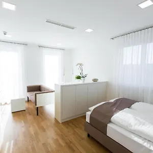 Hotell Shome I Self Check-in I Free Parking, Graz
